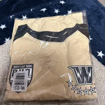 WEST LIVE TOUR a.h.o. 의류