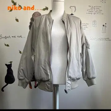 #828 니코앤드 그레이와 보라색 리버서블 MA1 스타일