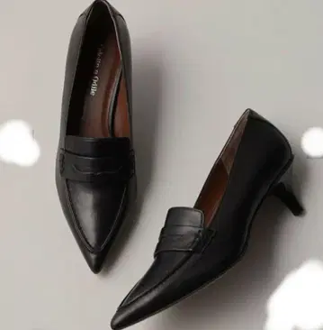 오데뜨 앤 오딜 로퍼 펌프스 블랙