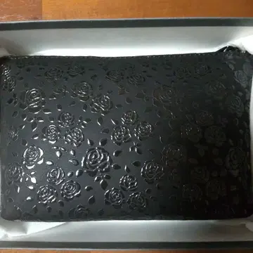 인덴  로즈 패턴 파우치 블랙 [미사용 새상품]