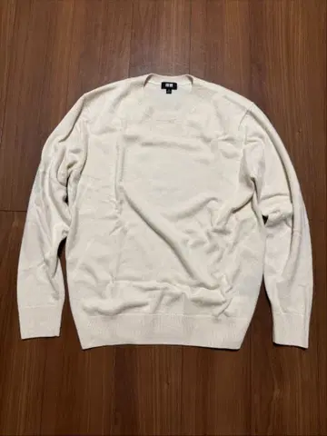 새상품 유니클로 남성용 캐시미어 스웨터 M