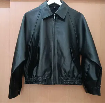 GU 인조 가죽 탄력 자켓