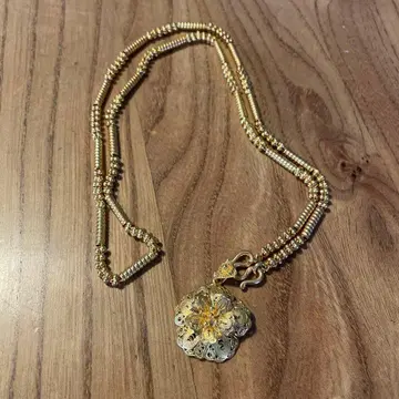 꽃 모양 펜던트 목걸이 골드 컬러