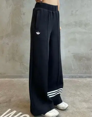 [새상품급] adidas 아디컬러 NEUCLASSICS 트랙 팬츠 와이드