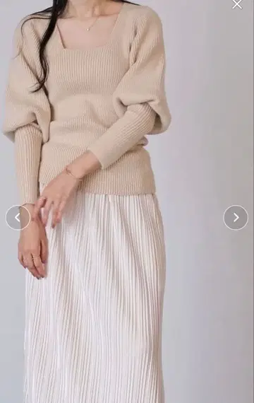 AKTE 액테 포인트 슬리브 니트 풀오버