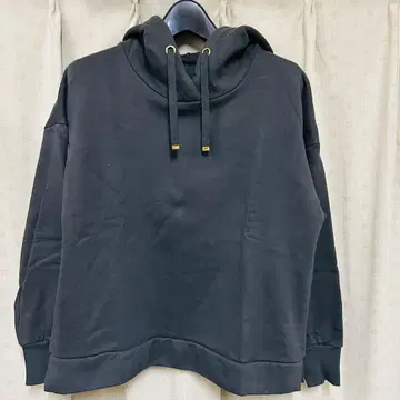 다크 그레이 후드 맨투맨