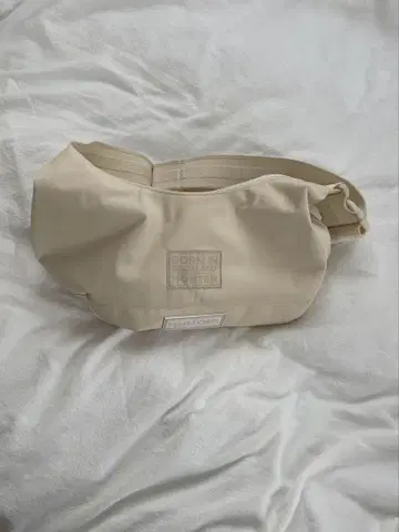 HUNTER 베이지 숄더백