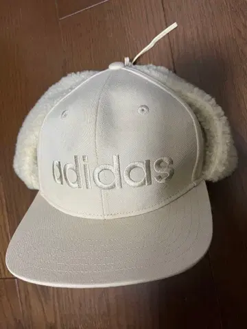 [ 새상품급 ] adidas 플라이트 보아캡 베이지