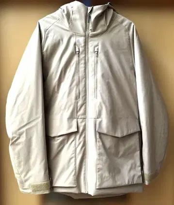 UNIQLO 하이브리드 다운 후드티 (3D 컷) 베이지 M