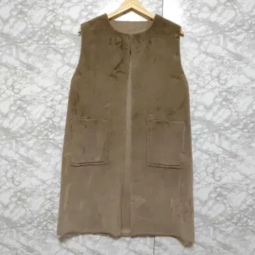 Day and Grade 리버서블 에코 퍼 & 스웨이드 베스트