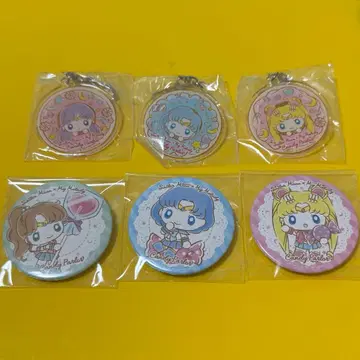 세일러문 마이멜로디 콜라보 카페 아크릴 키링 캔뱃지 6개 세트