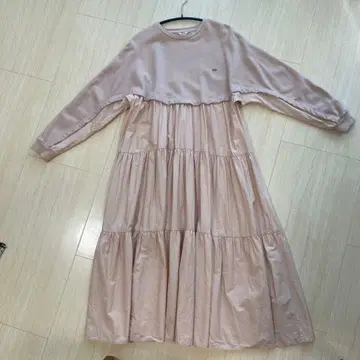 티어드 디자인 롱 원피스 핑크