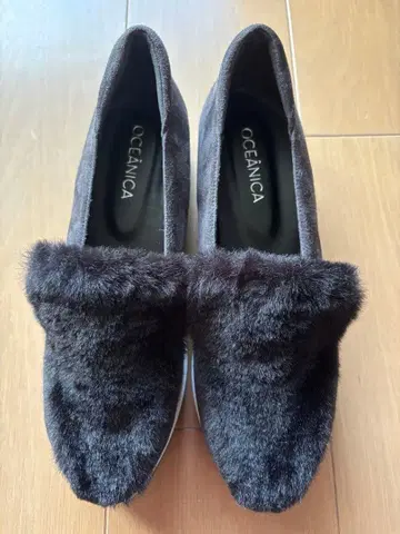 오세아니카 퍼 로퍼 다크 그레이