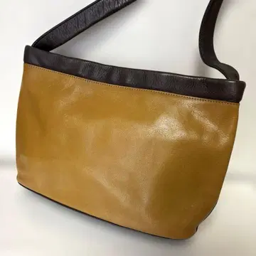 B.stuff 비 스태프 숄더백