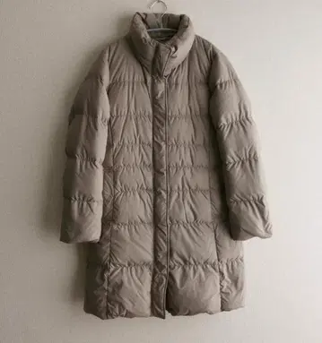 유니클로 라이트웨이트 다운 코트