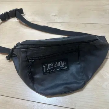 THRASHER 웨스트 파우치 블랙
