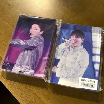 ATEEZ TOWARDS THE LIGHT 아크릴 블록 산 우영