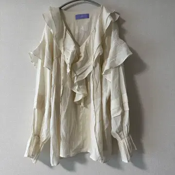 wee9s 프릴 긴팔 블라우스 아이보리