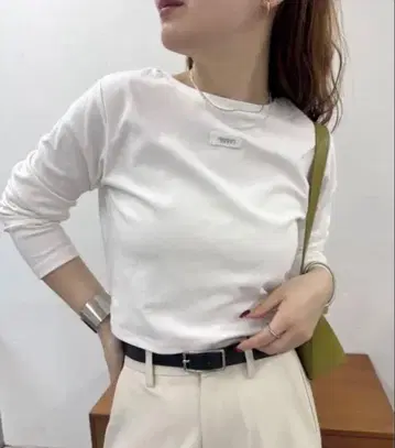 [택 포함 새상품] mystic 로고 치비 상의