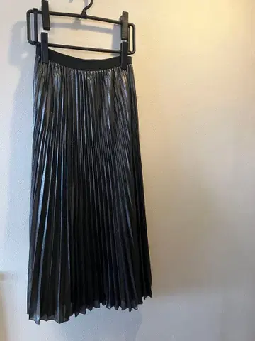 UNTITLED M 플리츠 롱 스커트