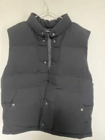 GU 블랙 다운 베스트 XL