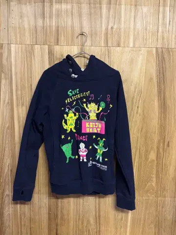 고슬로우캐러밴 울트라맨 후드티