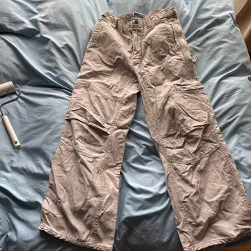 Abercrombie 라이트 그레이 카고 팬츠