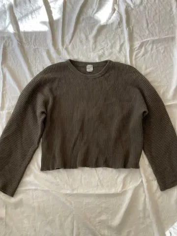 Baserange kai sweater 니트 카키 사이즈 xs
