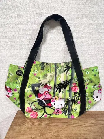 헬로키티 일본풍 패턴 프린트 토트백 대나무 숲