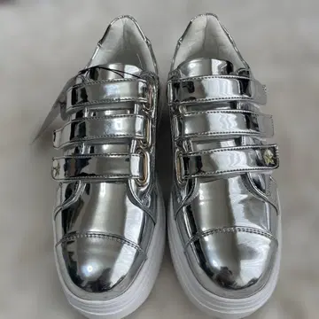 Anne coguine 앙코키누 쓰리 스트랩 스니커즈 실버 통굽