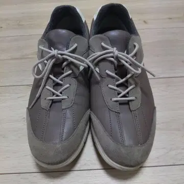 문스타 스포르스 스니커즈 24cm