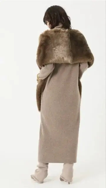 [ 새상품 ] A POINT ETC 퍼 케이프