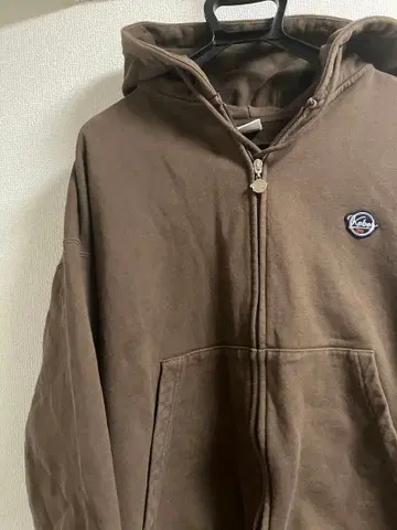 레어 컬러 케보즈 원포인트 와펜 로고 지퍼 후드티 즉시 완판 아이템