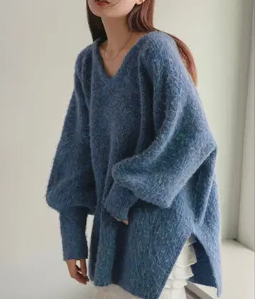 Kastane 카스타네 멜란지 V넥 니트 풀오버 카와구치 하루나 착용