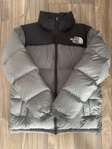 THE NORTH FACE 눕시 다운 자켓 M 사이즈