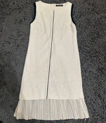 SANDRO FERRONE 슬리브리스 무릎 기장 원피스