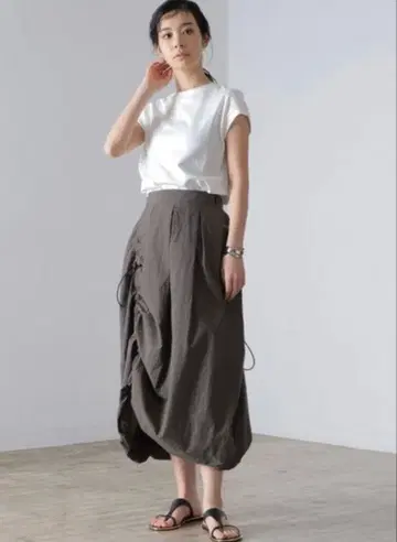 ak+1 벌룬 스커트 브라운 38 사이즈