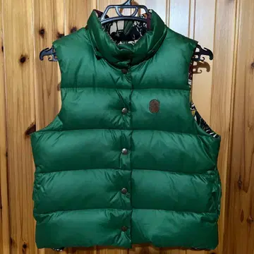 JocomomoIa 그린 다운 베스트 퀼팅 디자인