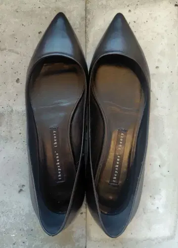 theyskens' theory 이탈리아제 가죽 펌프스