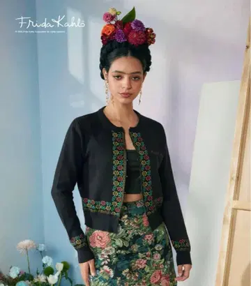Frida Kahlo 자수 가디건