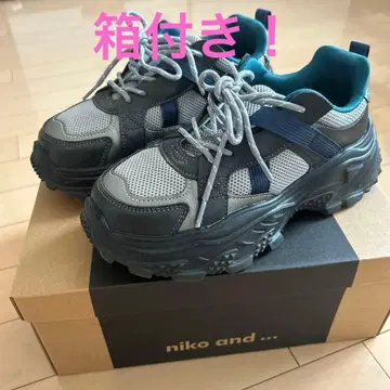 니코앤드 오리지널 볼륨 솔 스니커즈 M