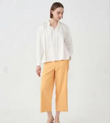 Ballsey 하이카운트 새틴 넥 프릴 블라우스 36