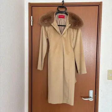 [ 최종 가격 ] INGNI 베이지 퍼 롱 코트