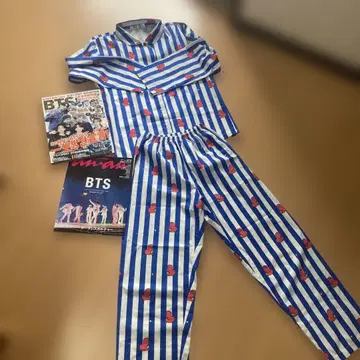 새상품급! BT21 스트라이프 패턴 파자마 S 사이즈 + BTS 잡지