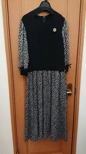 슈퍼 뷰티 원피스 블랙