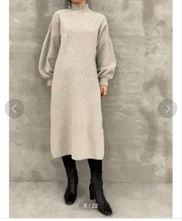 비어즐리 소매 턱 니트 원피스 0호 정가 36,300