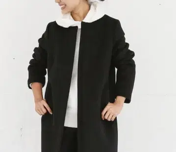 Deuxieme classe 울 이중직 노카라 코트 5만 600엔