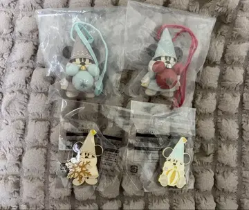 디즈니 릴린린 크리스마스 2025 오너먼트 핀 배지 캡슐 토이