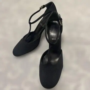 24cm BALLY 블랙 스트랩 하이힐