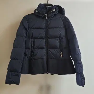 MONCLER 네이비 후드 부착 다운 자켓